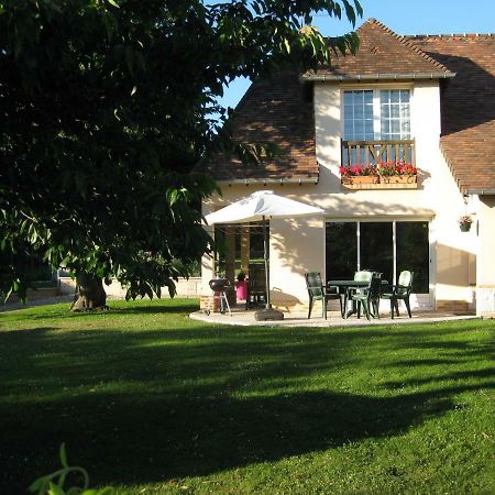 Gite De La Balle De Golf Jumieges Bagian luar foto