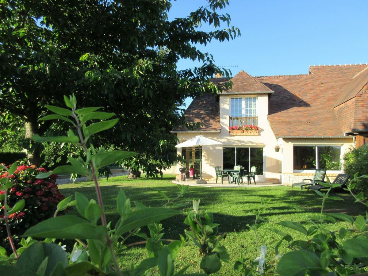 Gite De La Balle De Golf Jumieges Bagian luar foto